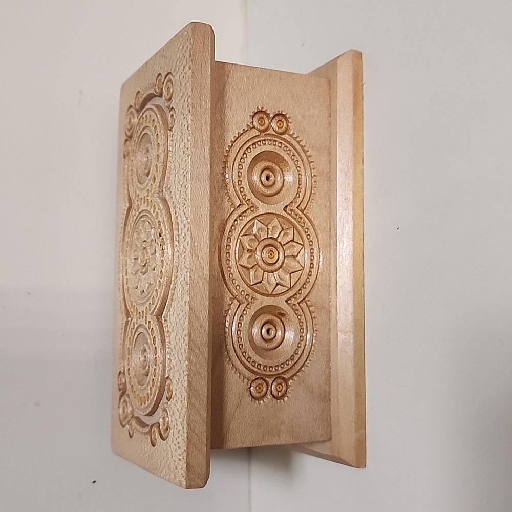 Wood trinket/jewlery box - Picture 1 of 10